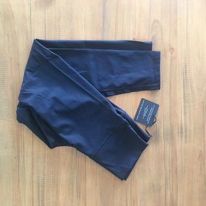 NWT - DYI To The Edge Crops